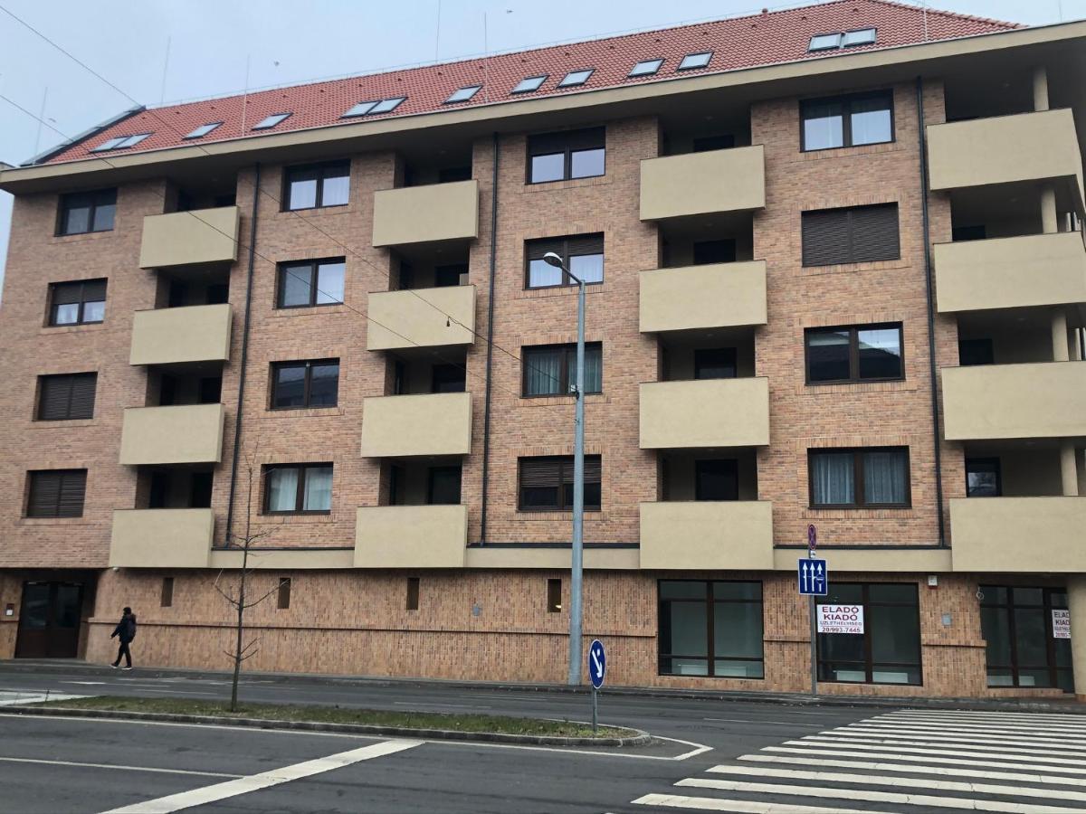 Diamond Apartman Дебрецен Экстерьер фото